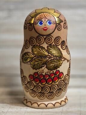 Russian Matryoshka Nesting Dolls Wood Burned Pyrography Gold Leaves 5 Piece Set